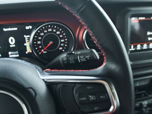 Used 2021 Jeep Wrangler Unlimited Rubicon image 38