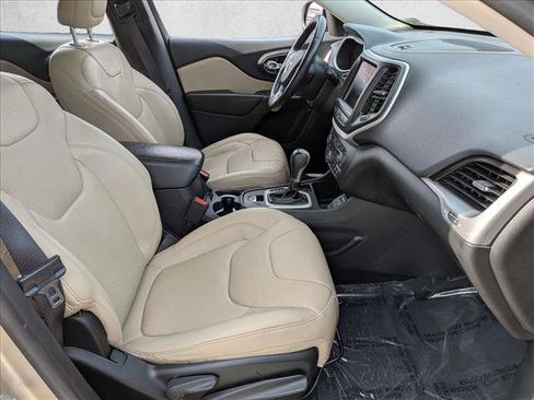 Used 2015 Jeep Cherokee Limited w/ Luxury Group image 22