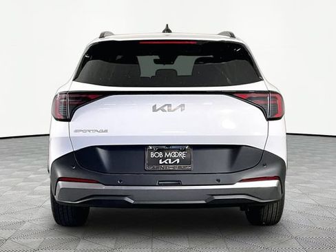 Certified 2026 Kia Sportage EX w/ EX Panorama Roof Package FWD image 4