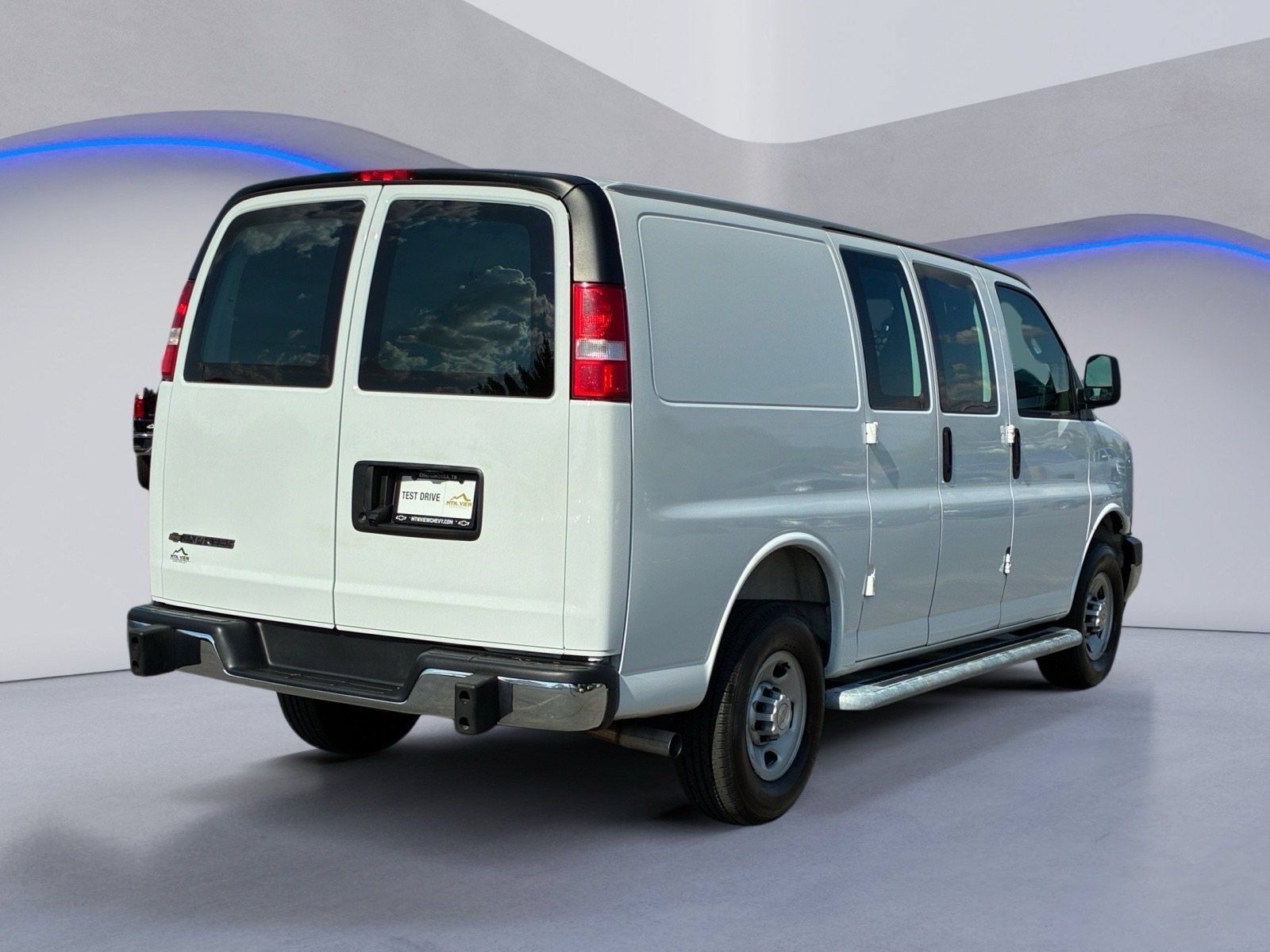 Used 2025 Chevrolet Express 2500 w/ Driver Convenience Package RWD image 11