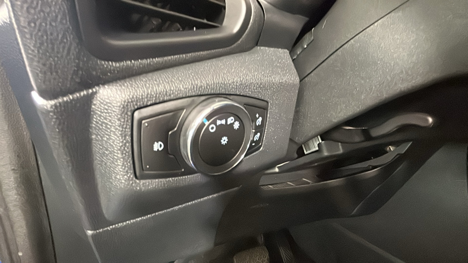 Used 2020 Ford EcoSport SE FWD image 22