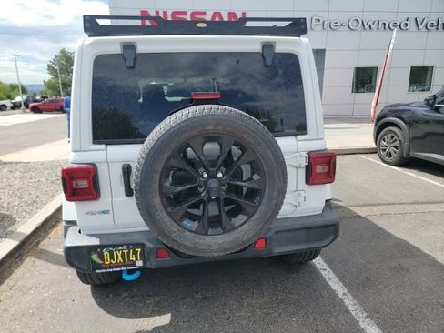 Used 2022 Jeep Wrangler Unlimited Sahara AWD/4WD image 10