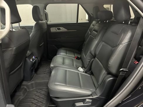 Used 2026 Ford Explorer Active w/ Active Comfort Package RWD image 25