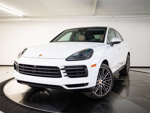 Certified 2023 Porsche Cayenne Platinum Edition AWD/4WD image 1