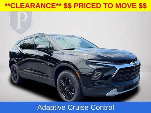 Certified 2024 Chevrolet Blazer LT w/ Convenience Package FWD image 2