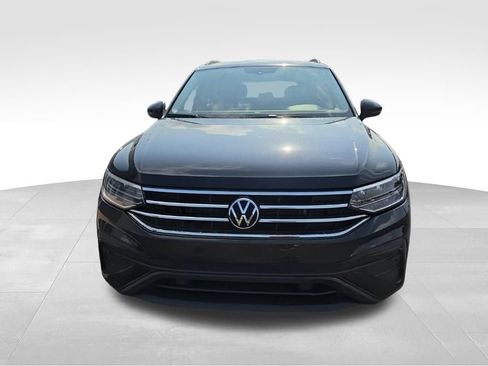 Used 2023 Volkswagen Tiguan S FWD image 4