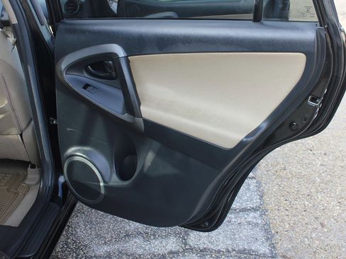 Used 2010 Toyota RAV4 AWD image 35