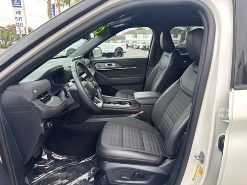 Used 2025 Ford Explorer ST-Line RWD image 15