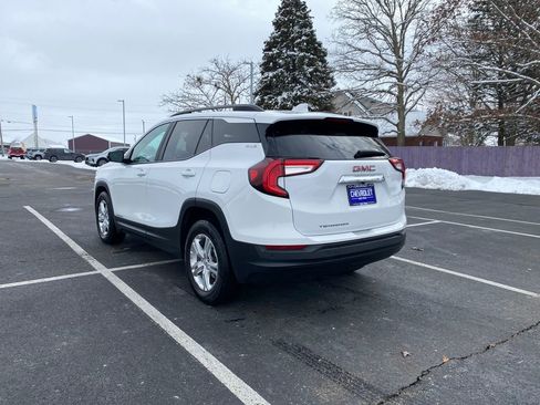 Used 2022 GMC Terrain SLE w/ Driver Convenience Package image 5