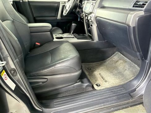 Used 2014 Toyota 4Runner SR5 RWD image 13