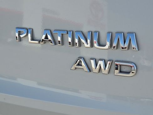 Used 2023 Nissan Rogue Platinum w/ Platinum Premium Package AWD/4WD image 8