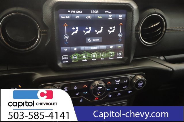 Used 2022 Jeep Wrangler Unlimited Sahara AWD/4WD image 18