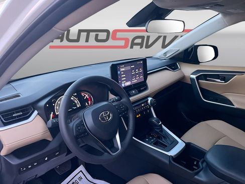 Used 2025 Toyota RAV4 XLE Premium w/ Weather Package FWD image 8