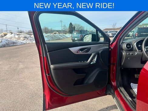 Used 2025 Chevrolet Blazer LT w/ Midnight/Sport Edition image 11