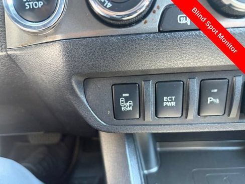 Used 2022 Toyota Tacoma TRD Sport w/ TRD Premium Sport Package AWD/4WD image 37