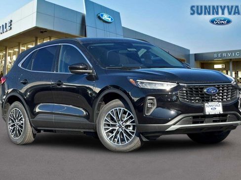 New 2025 Ford Escape SE image 26