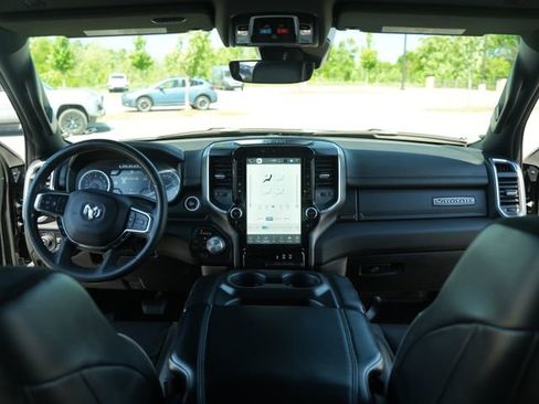 Used 2025 RAM 1500 Laramie AWD/4WD image 24