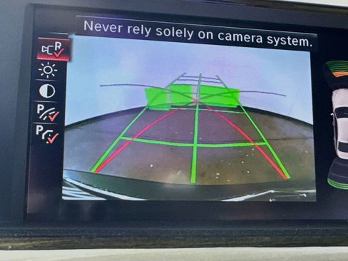 Used 2017 BMW 330i Sedan image 16