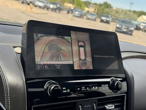 Used 2024 INFINITI QX80 Sensory AWD/4WD image 23