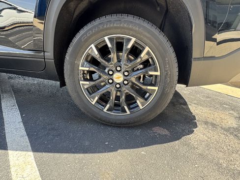 New 2026 Chevrolet Traverse LT image 7