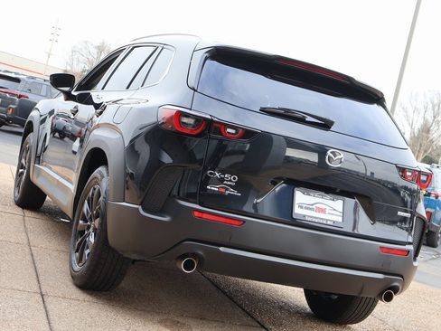 Used 2024 MAZDA CX-50 AWD 2.5 S w/ Preferred Package image 4