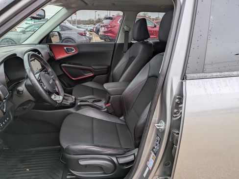Used 2023 Kia Soul GT-Line image 10