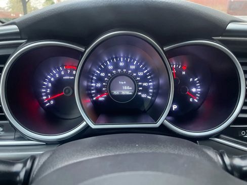 Used 2015 Kia Optima LX image 17