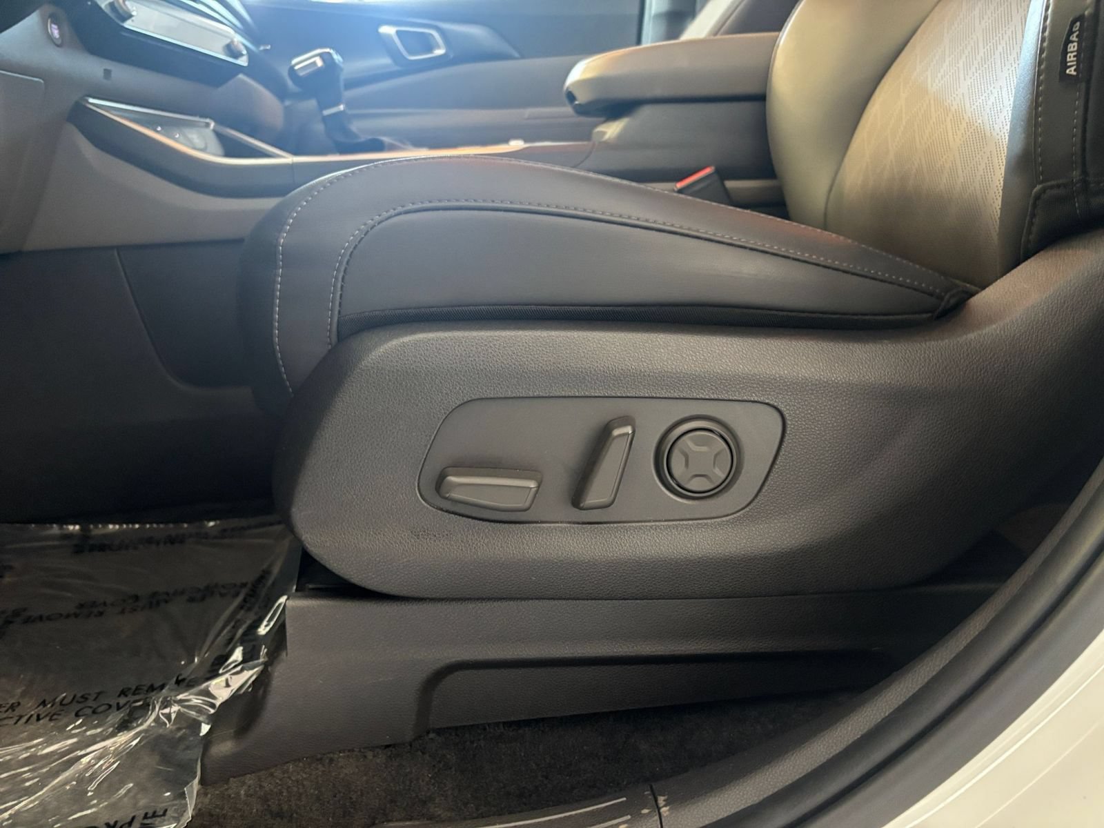 Used 2026 Kia Carnival FWD image 22