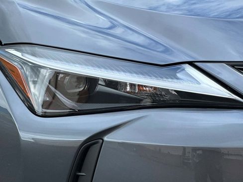 New 2026 Lexus UX 300h FWD image 11
