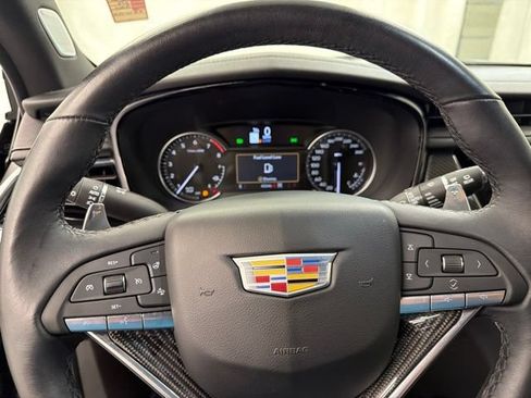 Used 2024 Cadillac XT6 Sport AWD/4WD image 12