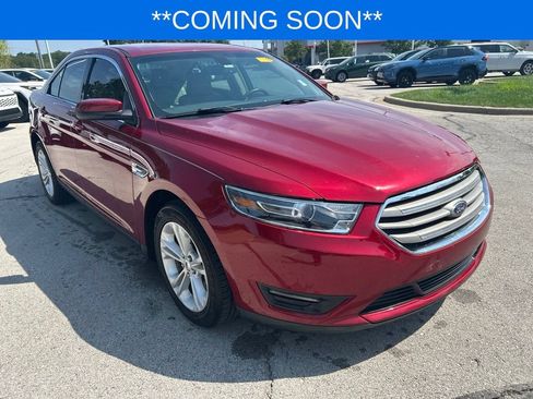 Used 2018 Ford Taurus SEL w/ Equipment Group 201A FWD image 3