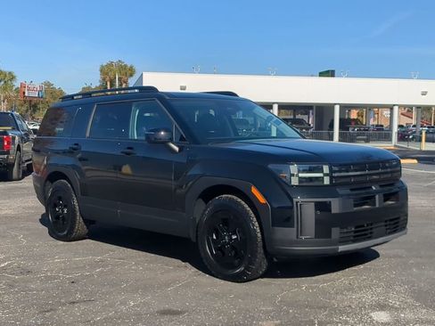 Used 2025 Hyundai Santa Fe XRT image 2