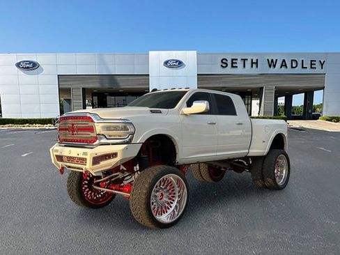 Used 2019 RAM 3500 Laramie image 3