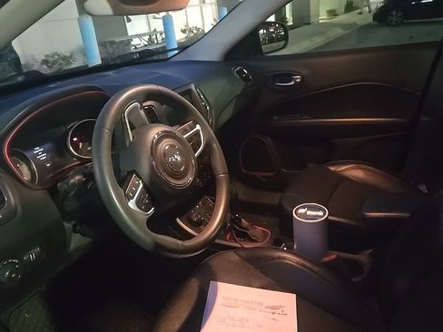 Used 2021 Jeep Compass Trailhawk image 7