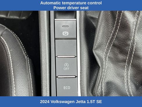 Used 2024 Volkswagen Jetta SE FWD image 8