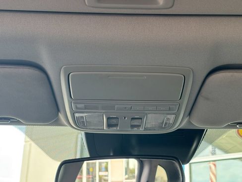 Used 2020 Honda CR-V Touring image 22