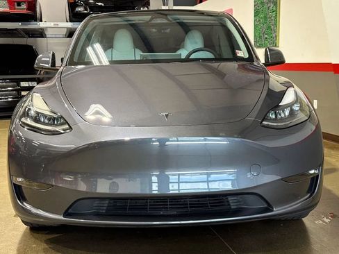 Used 2023 Tesla Model Y Long Range AWD/4WD image 59