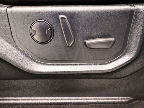 Certified 2020 Ford F350 Lariat w/ Tremor Off-Road Package image 22