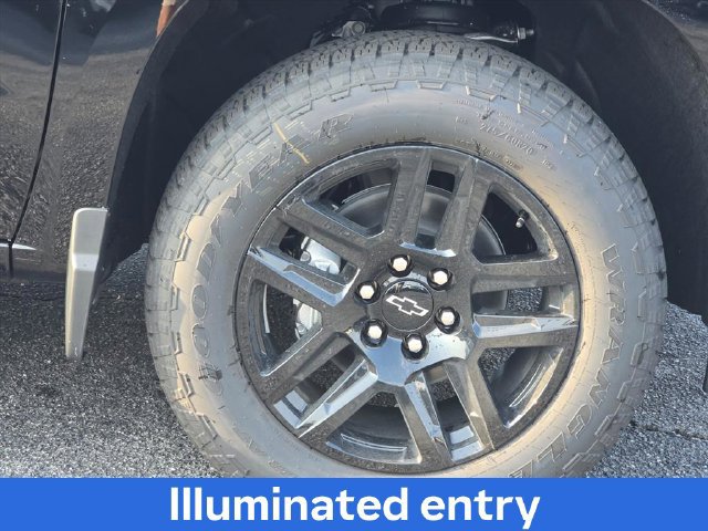 New 2026 Chevrolet Silverado 1500 Custom w/ Turbomax Blackout Package AWD/4WD image 35