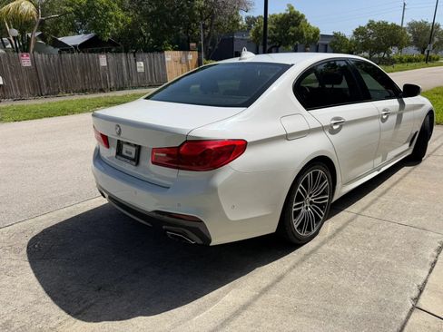Used 2018 BMW 530i w/ M Sport Package RWD image 5