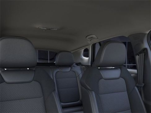 New 2025 Chevrolet Trax LT w/ Driver Confidence Package image 24