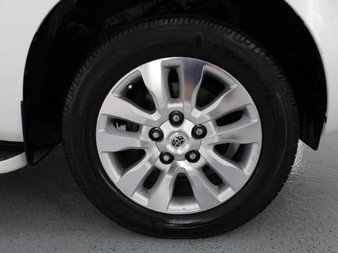 Used 2012 Toyota Sequoia Platinum AWD/4WD image 88