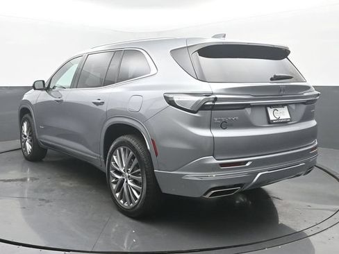 Used 2025 Buick Enclave Avenir w/ LPO, Floor Liner Package AWD/4WD image 4