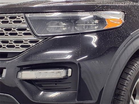 Used 2023 Ford Explorer Limited w/ Limited Technology Package image 34