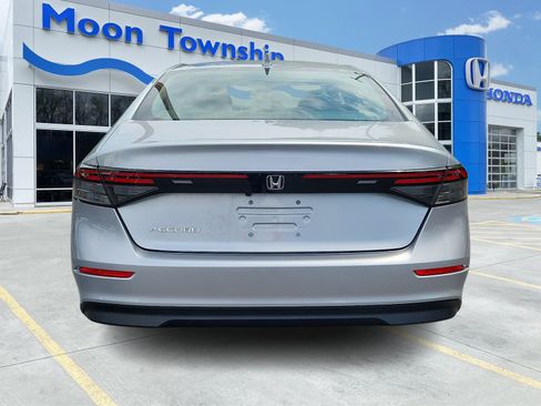 Used 2025 Honda Accord LX image 5