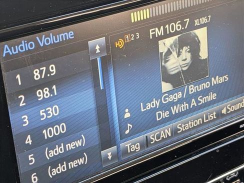 Used 2017 Toyota Corolla iM image 12