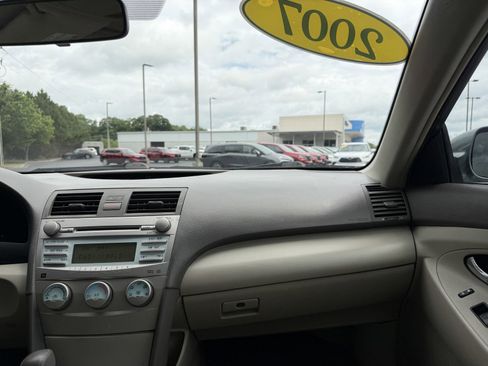 Used 2007 Toyota Camry LE FWD image 20