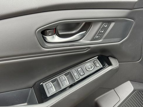 Used 2023 Honda Accord Touring image 18