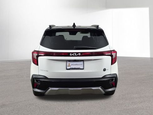 Certified 2025 Kia Seltos SX image 17
