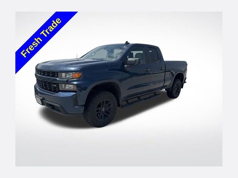 Used 2022 Chevrolet Silverado 1500 Custom AWD/4WD image 1